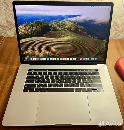 Macbook pro 15 2018 a1990