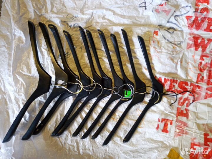 Вешалки плечики