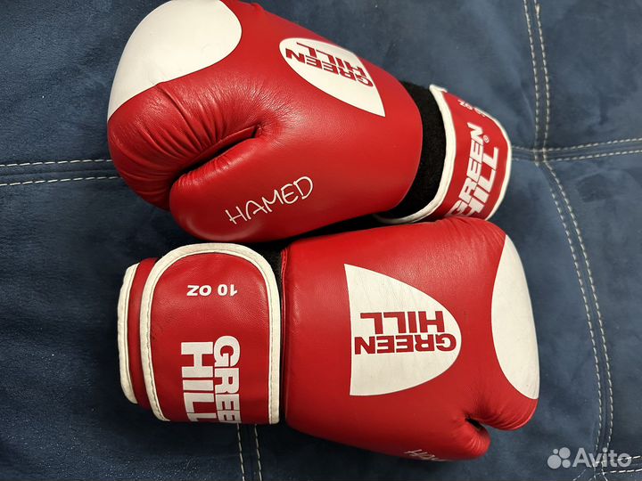 Боксерские перчатки