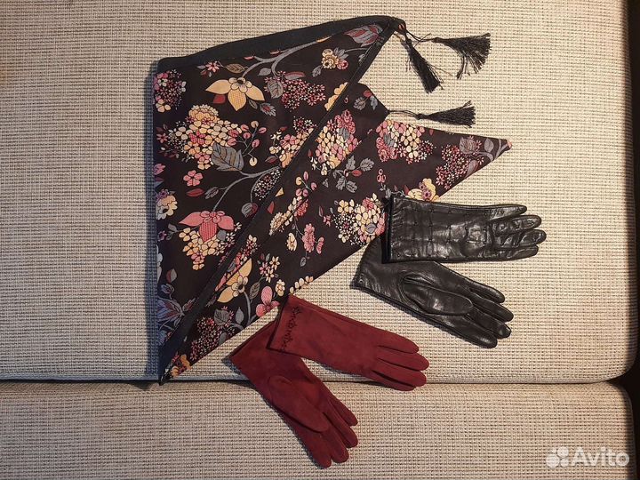 Перчатки, косынка