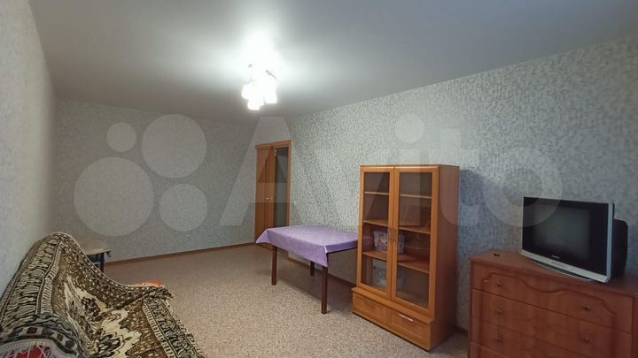 2-к. квартира, 52 м², 8/14 эт.