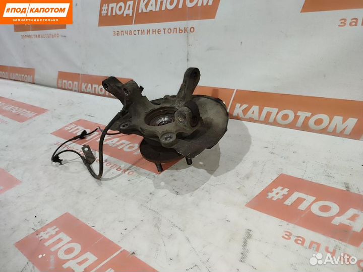 Кулак передний правый Mitsubishi Outlander 2 2007