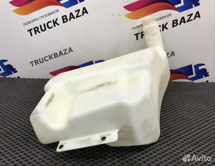 Бачок омывателя лобового стекла