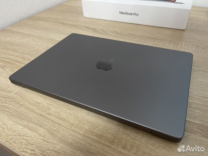 Apple MacBook Pro 14 M1 Pro 16Gb 1Tb