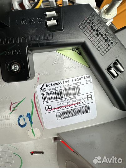 Фонарь задний правый мерседес Gl 166