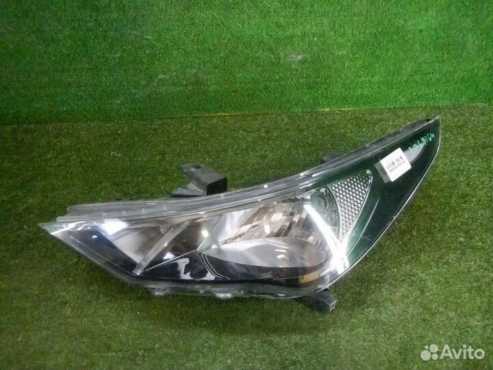 Фара левая Hyundai Solaris