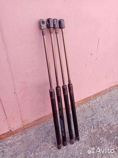 Амортизатор багажника Матиз