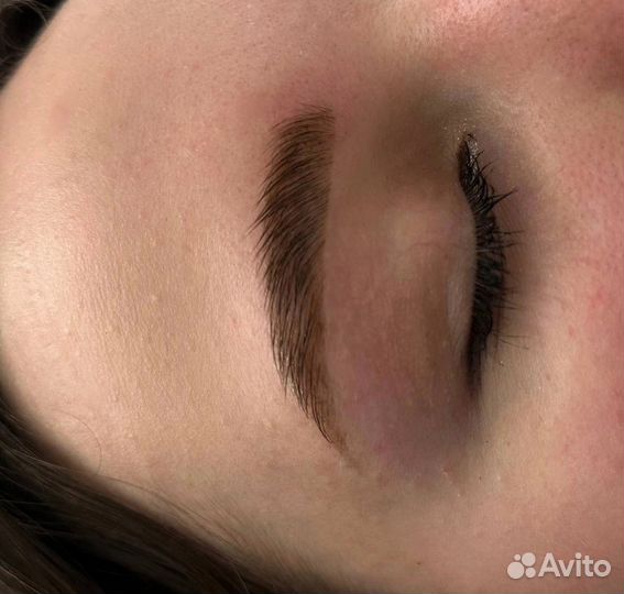 Ламинирование ресниц / архитектура бровей