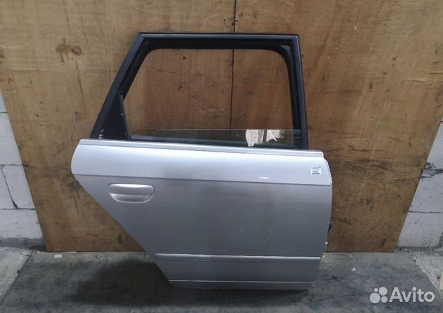 Дверь задняя правая audi a4 avant 2007 год