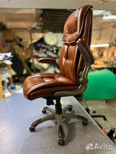 Компьютерное кресло