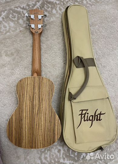 Укулеле flight