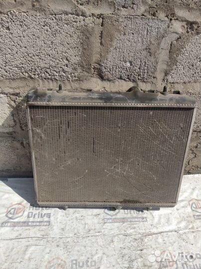 Радиатор охлаждения двигателя Peugeot 308 1.6 2008