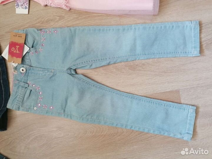 Новые детские вещи с этикетками