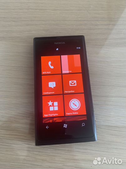 Телефон Nokia lumia 800