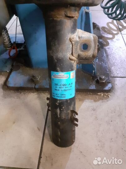 Передние амортизаторы бмв x 3 e 83