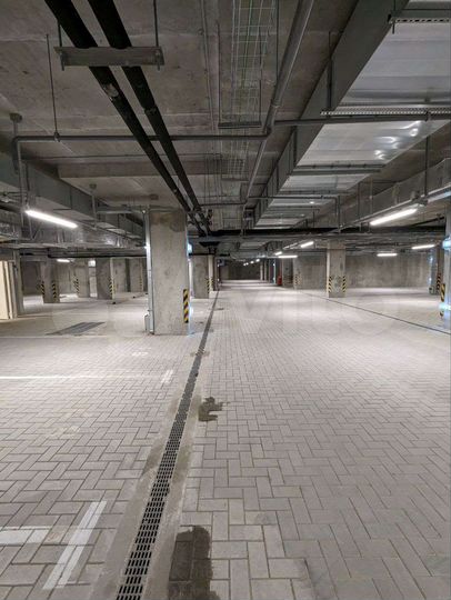 Машиноместо, 15 м²