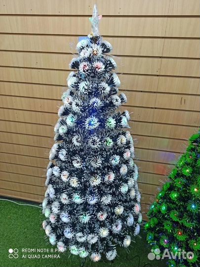 Елка искусственная светящаяся 210 см