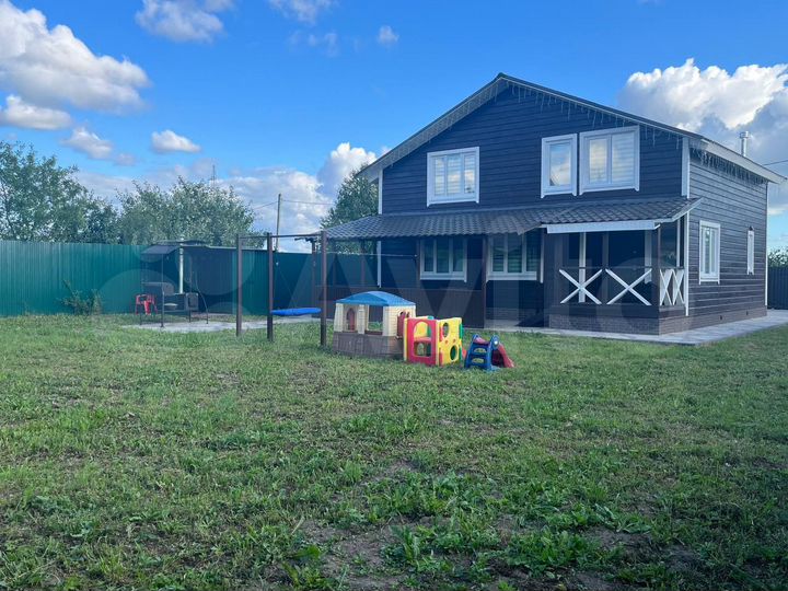 Дом 160 м² на участке 8 сот.