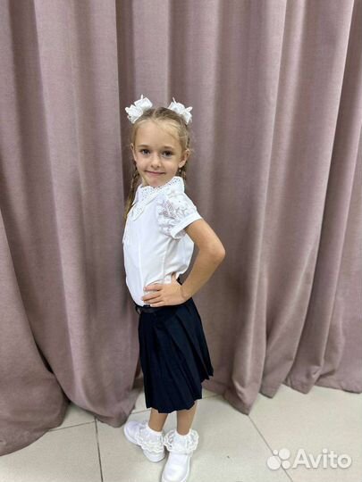 Белая школьная блузка (новая)