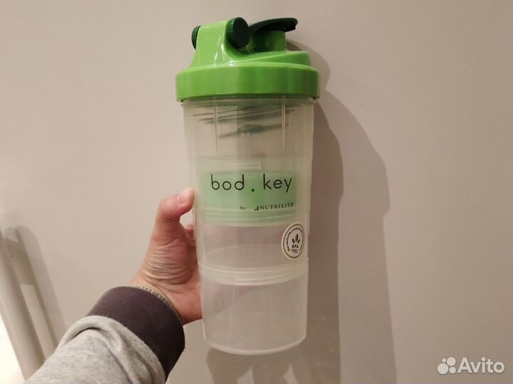 Шейкер спортивный с венчиком и ёмкостями