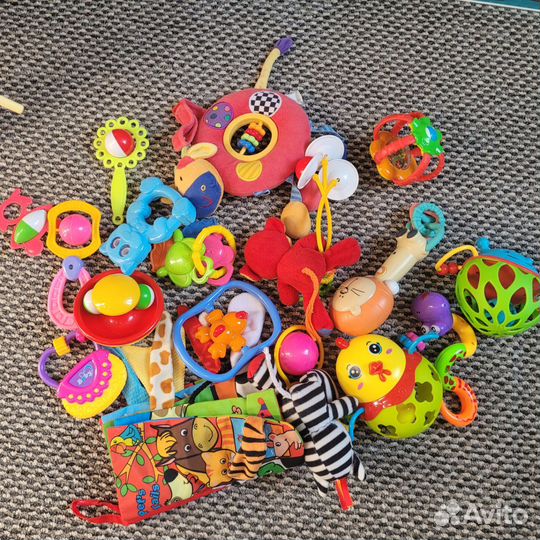Развивающие игрушки для малышей