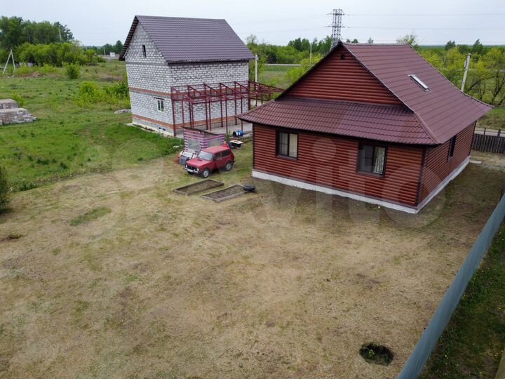 Дом 168 м² на участке 8,5 сот.