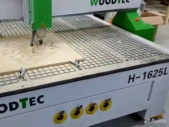 Фрезерный станок по дереву с чпу WoodTec H1625L