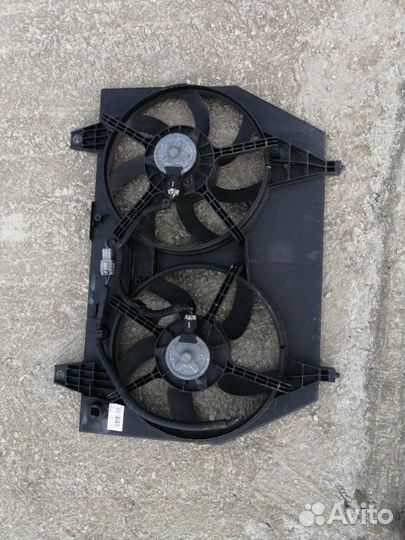 Диффузор радиатора Nissan Serena C25 MR20