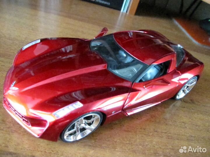 Коллекционная модель Chevrolet Corvette Stingray