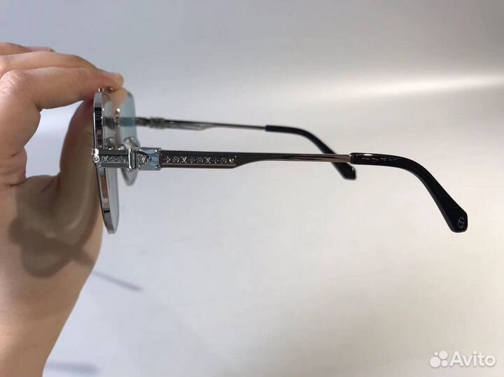 Солнцезащитные очки louis vuitton