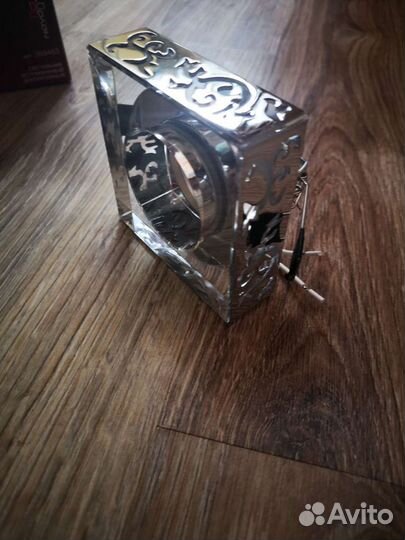 Светильник потолочный встраиваемый новый