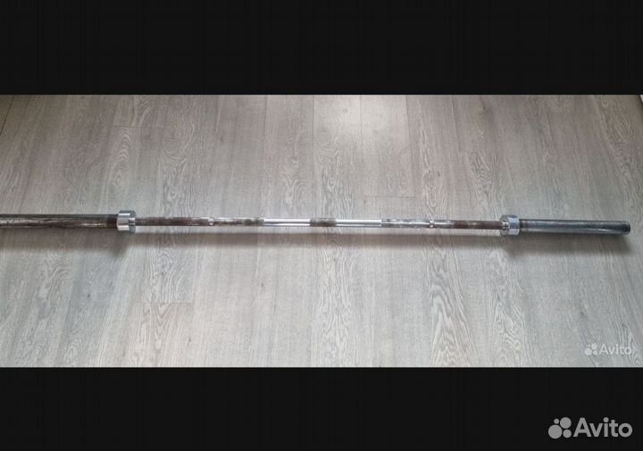 Спортивный инвентарь (блины,гриф,скамья,стойки)