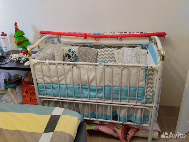 Детская кроватка