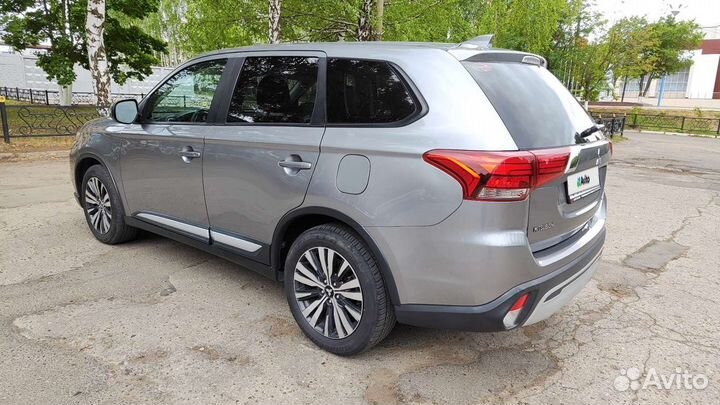 Mitsubishi Outlander 2.4 CVT, 2019, 94 300 км