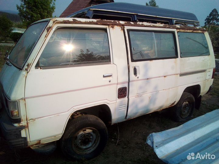Разбор. Mitsubishi Delica 1.8 MT, 1984, 200000км