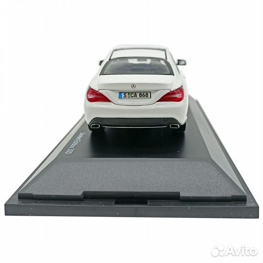 Модель Schuco 450753300 Mercedes-Benz CLA 1:43