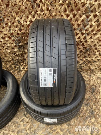 Hankook Ventus S1 Evo3 SUV K127A 295/40 R20 и 265/45 R20 110Y