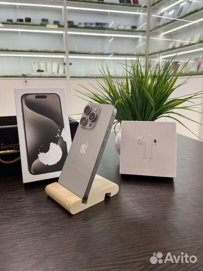 iPhone 15 Pro, 256 ГБ