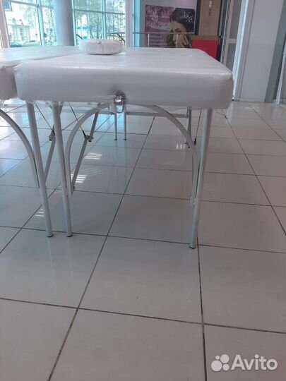 Массажный стол