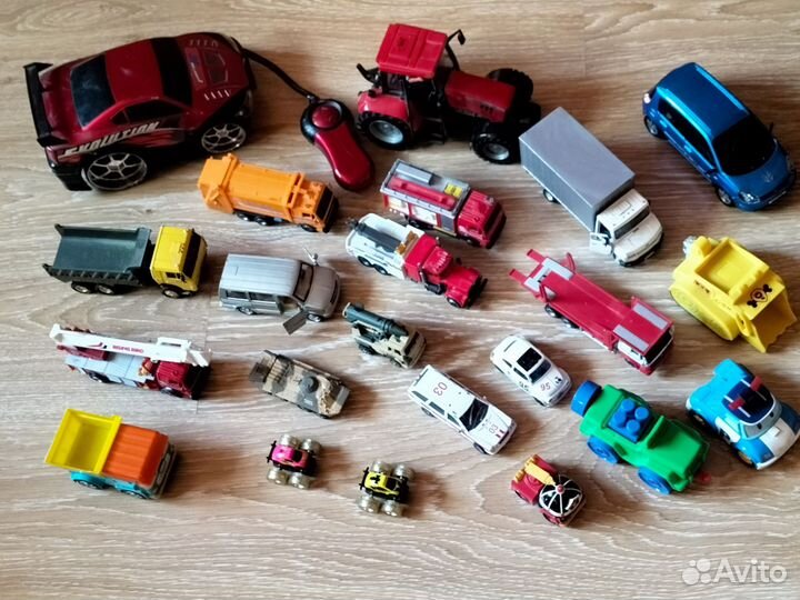 Машинки игрушки