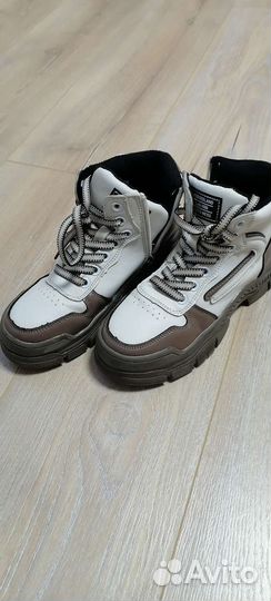 Ботинки на девочку размер 35