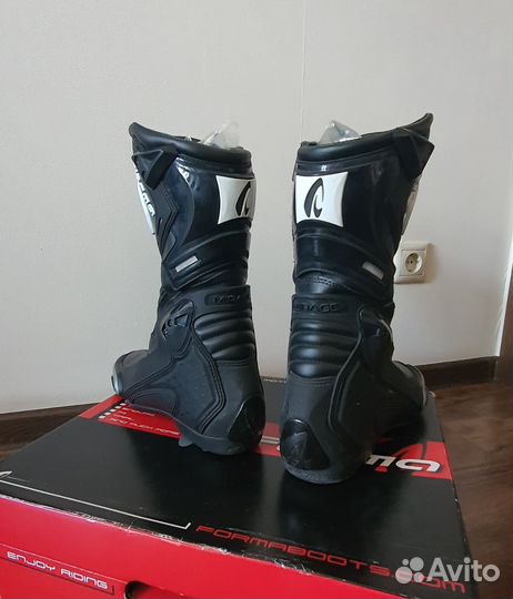 Мотоботы forma mirage size 42