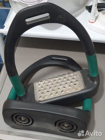 Стремена б/у безопасные пластиковые классика