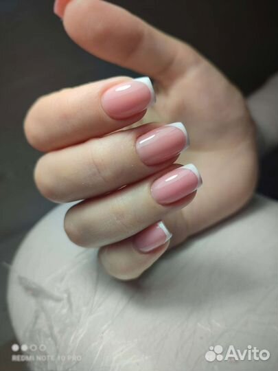 Мастер маникюра и педикюра