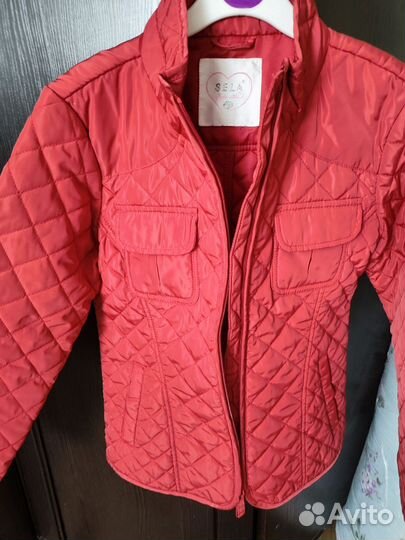 Куртка лёгкая на девочку
