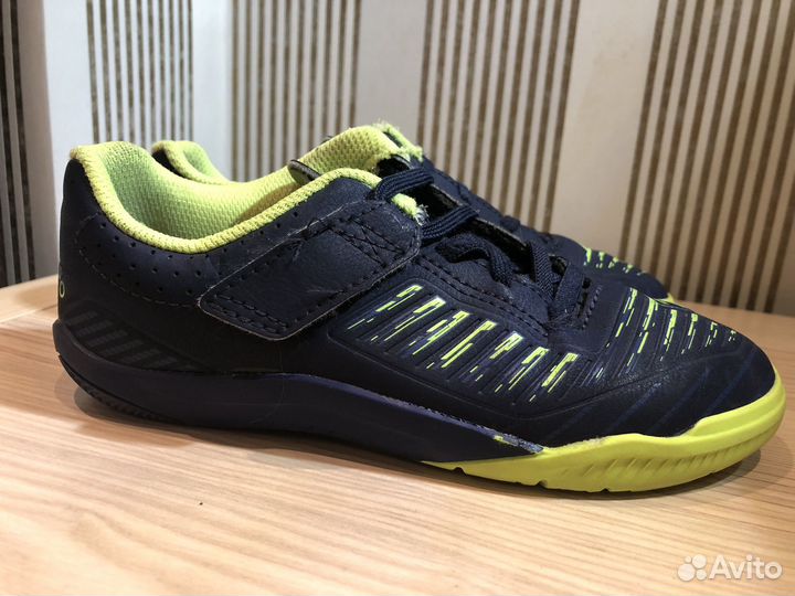 Футзалки декатлон