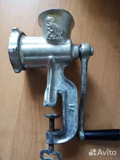 Мясорубка ручная чугунная СССР