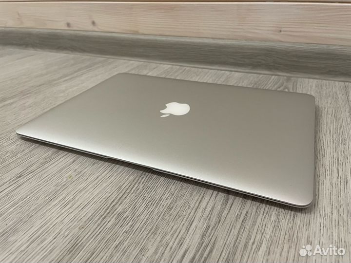 Macbook air 13 2017 i5
