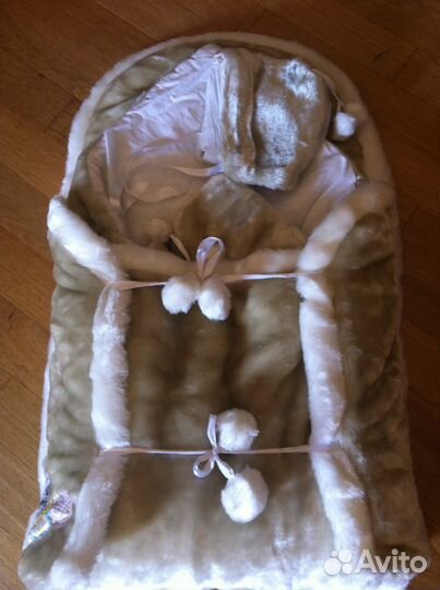 Комплект для новорожденного. Конверт, одеяло, шапо