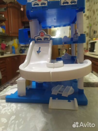 Детская парковка-гараж